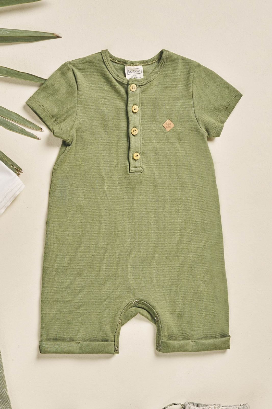 Macacão Curto em Ribana 1x1 Verde Luc.Boo. - Imagem 2